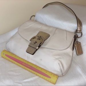 *SaLe* 20% off w/ purch Coach F17217 Purse Leather